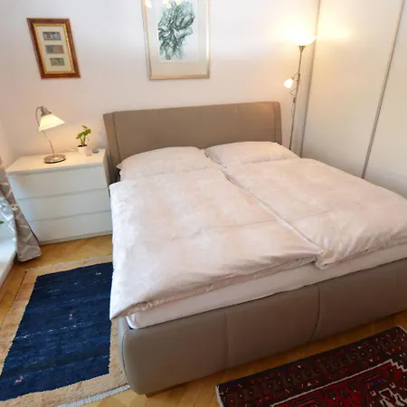 Apartmán Pretty In With Garden, Balcony, Parking *