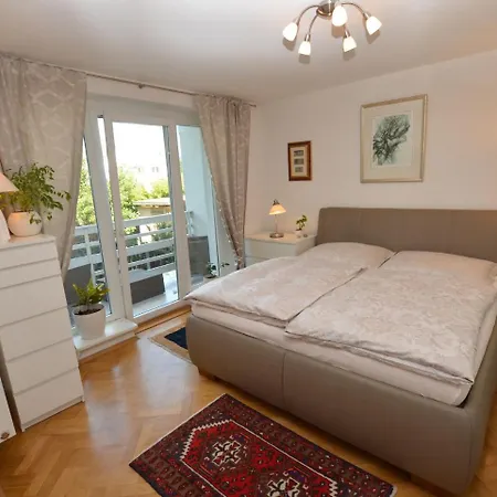 Apartmán Pretty In With Garden, Balcony, Parking Poděbrady